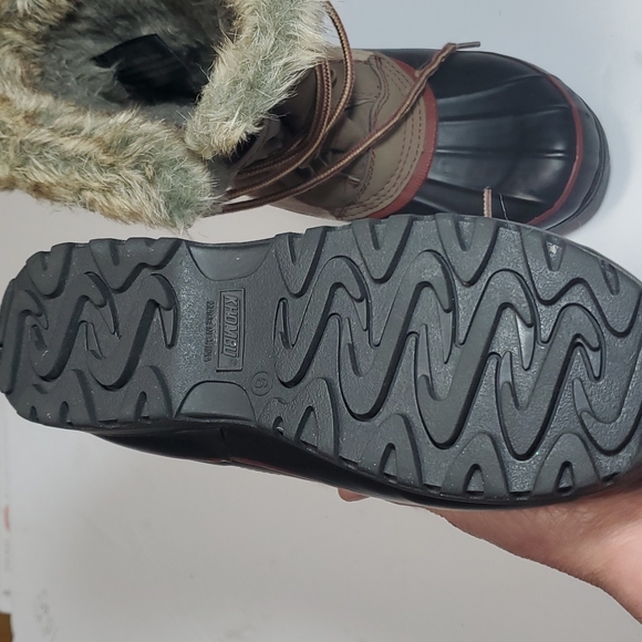 KHOMBU WINTER BOOTS SIZE 6 VERY GOOD CONDITION VERY WORN - Picture 17 of 17